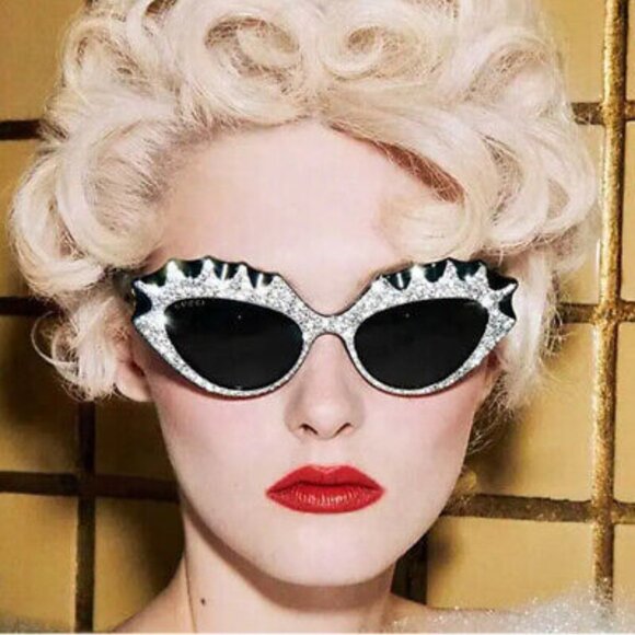 Gucci Cat-Eye Frame Hollywood Forever Crystal Sunglasses GG0781S - Picture 2 of 8